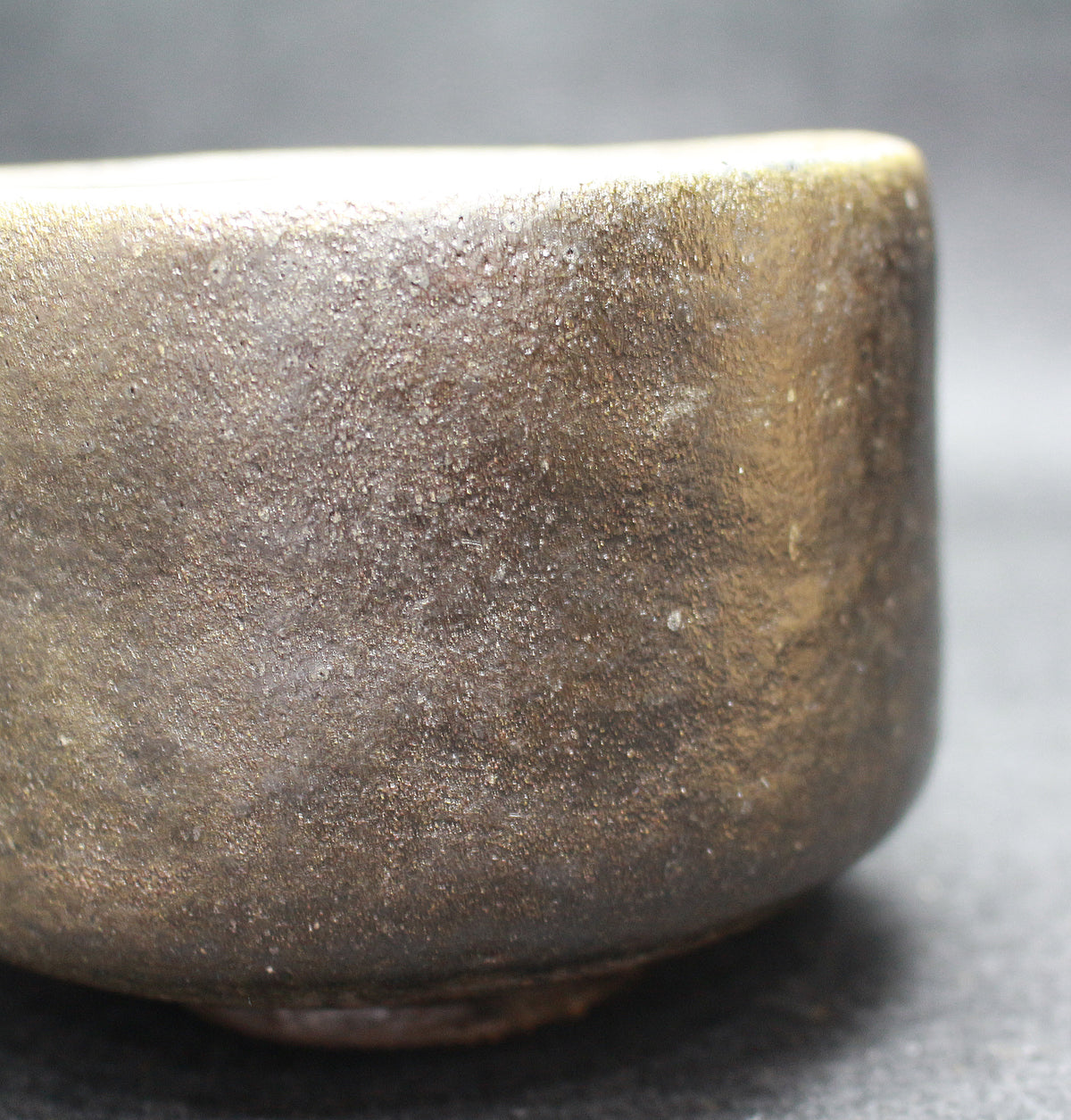 26254	杉本貞光	　黒茶盌　SUGIMOTO   Sadamitsu