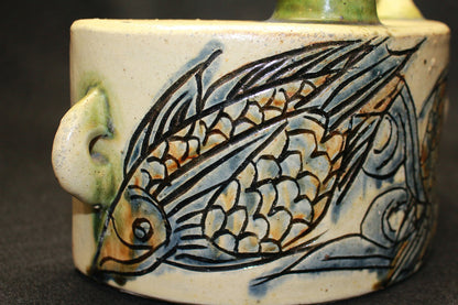 26261　 人間国宝　金城次郎　 魚紋抱瓶　KINJO　Jiro