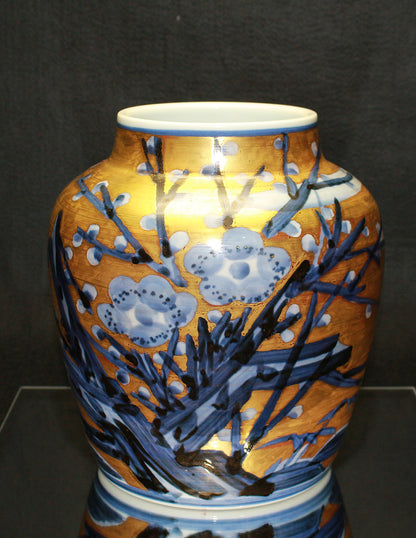 26270　 人間国宝　近藤悠三　梅染附金彩花瓶　KONDO　Yuzo