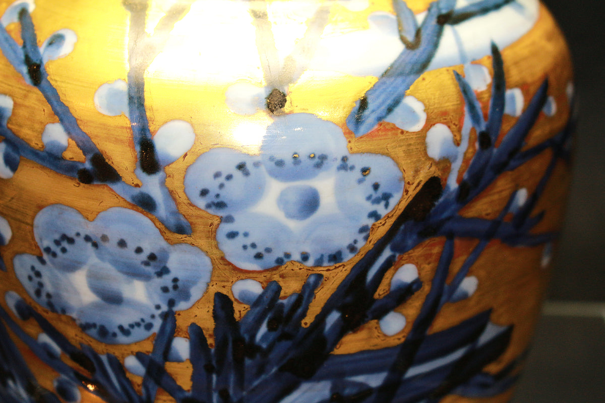 26270　 人間国宝　近藤悠三　梅染附金彩花瓶　KONDO　Yuzo