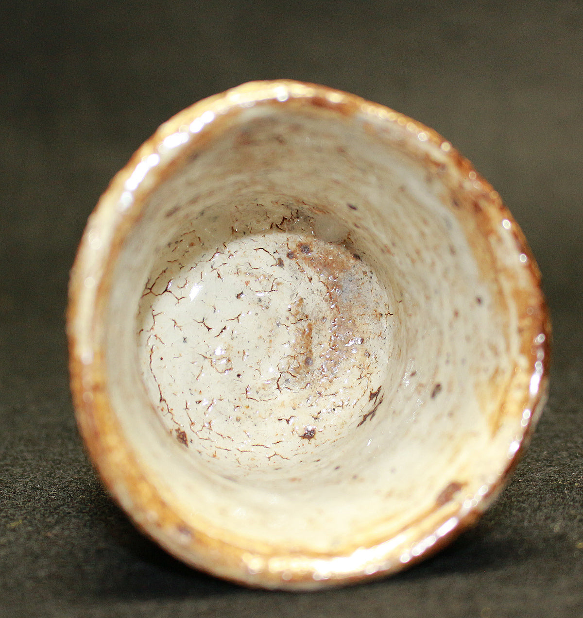 26273 Nakagawa Jinenbo Kohiki Karatsu Guinomi (Sake Cup)