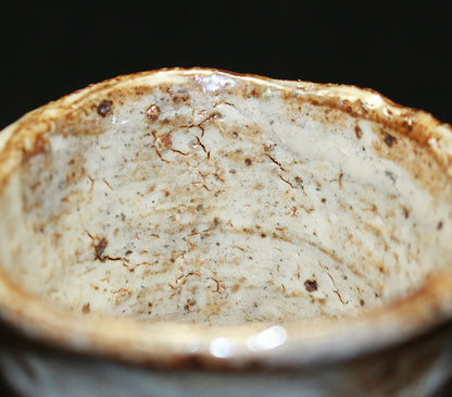 26273 Nakagawa Jinenbo Kohiki Karatsu Guinomi (Sake Cup)