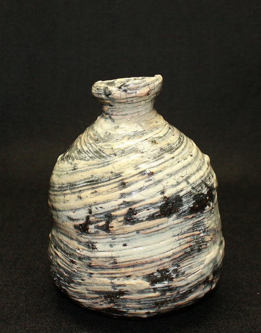 26277	中川自然坊	刷毛目唐津徳利　NAKAGAWA   Jinenbo