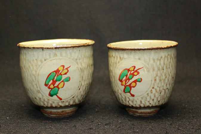 25409 Tatsuzo Shimaoka (Red inlaid couple teacups)