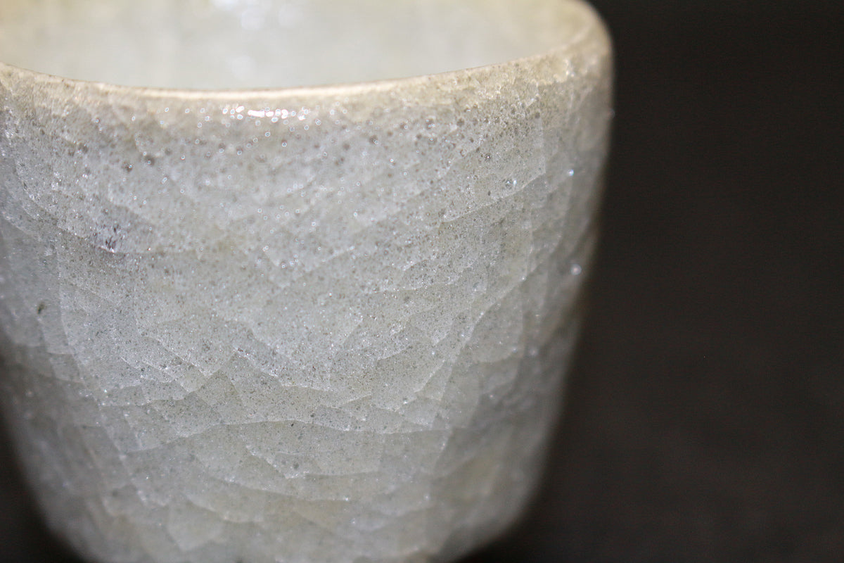 26290	６代清水六兵衛	黒泑・白泑・あけがらす　ぐい呑　三個入　KIYOMIZU Rokubei