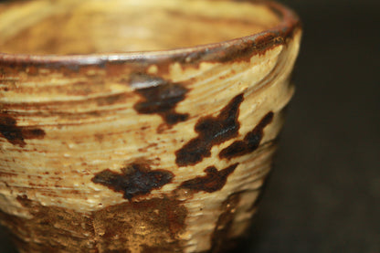 26290	６代清水六兵衛	黒泑・白泑・あけがらす　ぐい呑　三個入　KIYOMIZU Rokubei