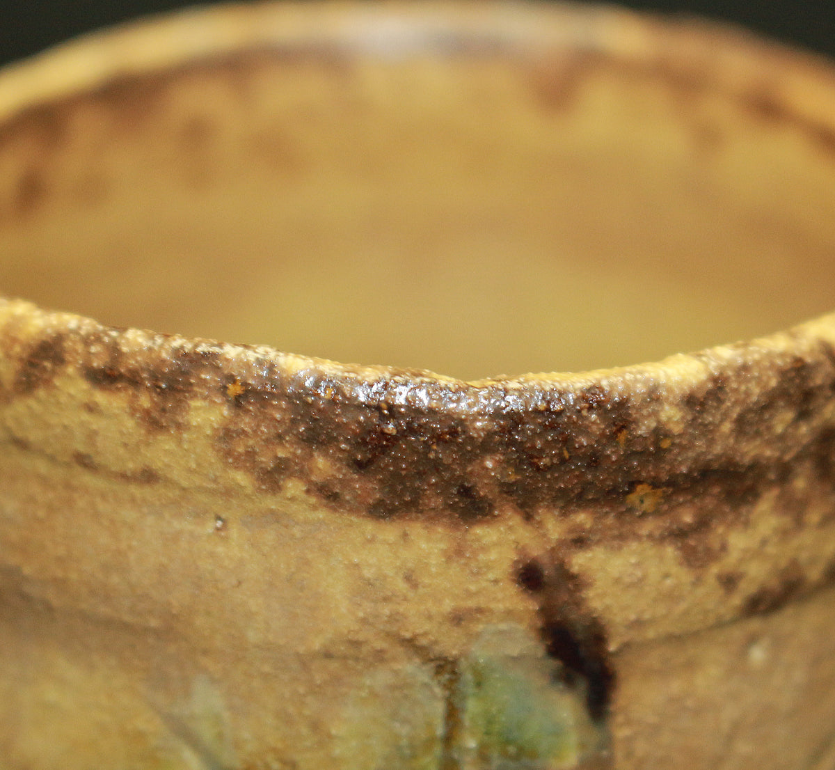 26291	各務周海	    黄瀬戸湯呑　 KAGAMI　Syukai