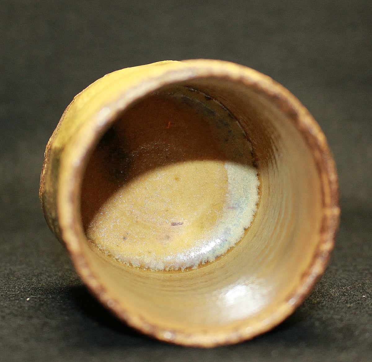 26291	各務周海	    黄瀬戸湯呑　 KAGAMI　Syukai