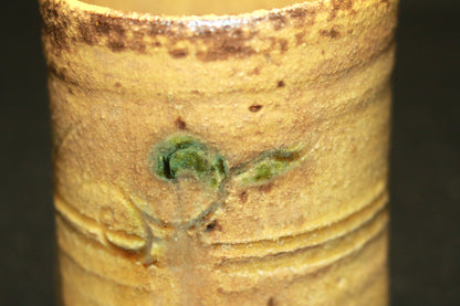 26291	各務周海	    黄瀬戸湯呑　 KAGAMI　Syukai