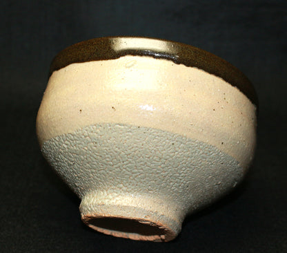 26298　 人間国宝　浜田庄司 　縁黒茶盌　HAMADA  Syoji