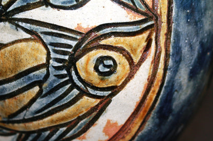 26300	人間国宝　金城次郎　魚紋花瓶　　Kinjo　Jiro