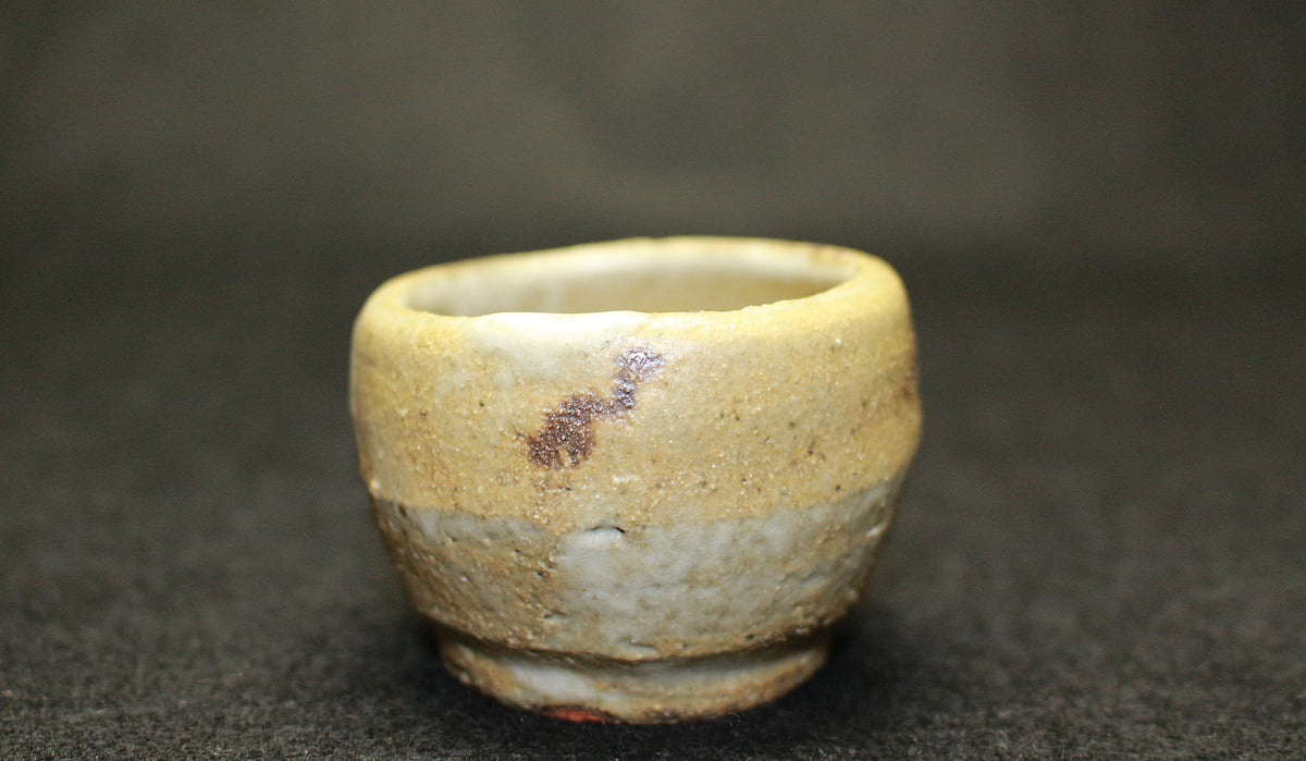 26310 KATO Kozo, Living National Treasure: Karatsu-style Guinomi