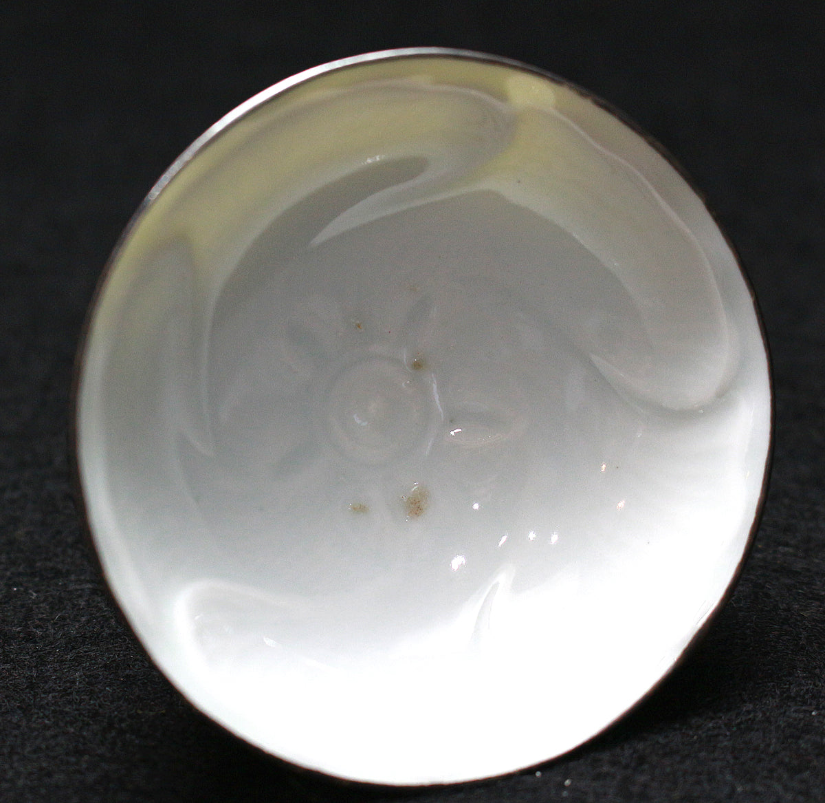 26335	三浦竹泉	　黄釉蜀葵形高足觴　MIURA Chikusen