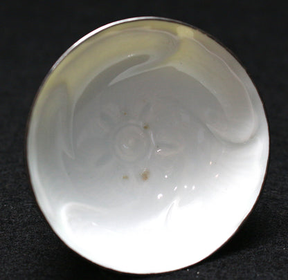 26335	三浦竹泉	　黄釉蜀葵形高足觴　MIURA Chikusen