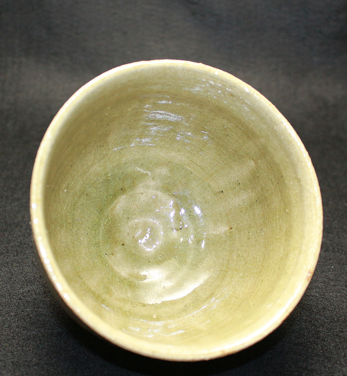 26367　 人間国宝　浜田庄司 　灰釉櫛目茶盌　  HAMADA  Syoji
