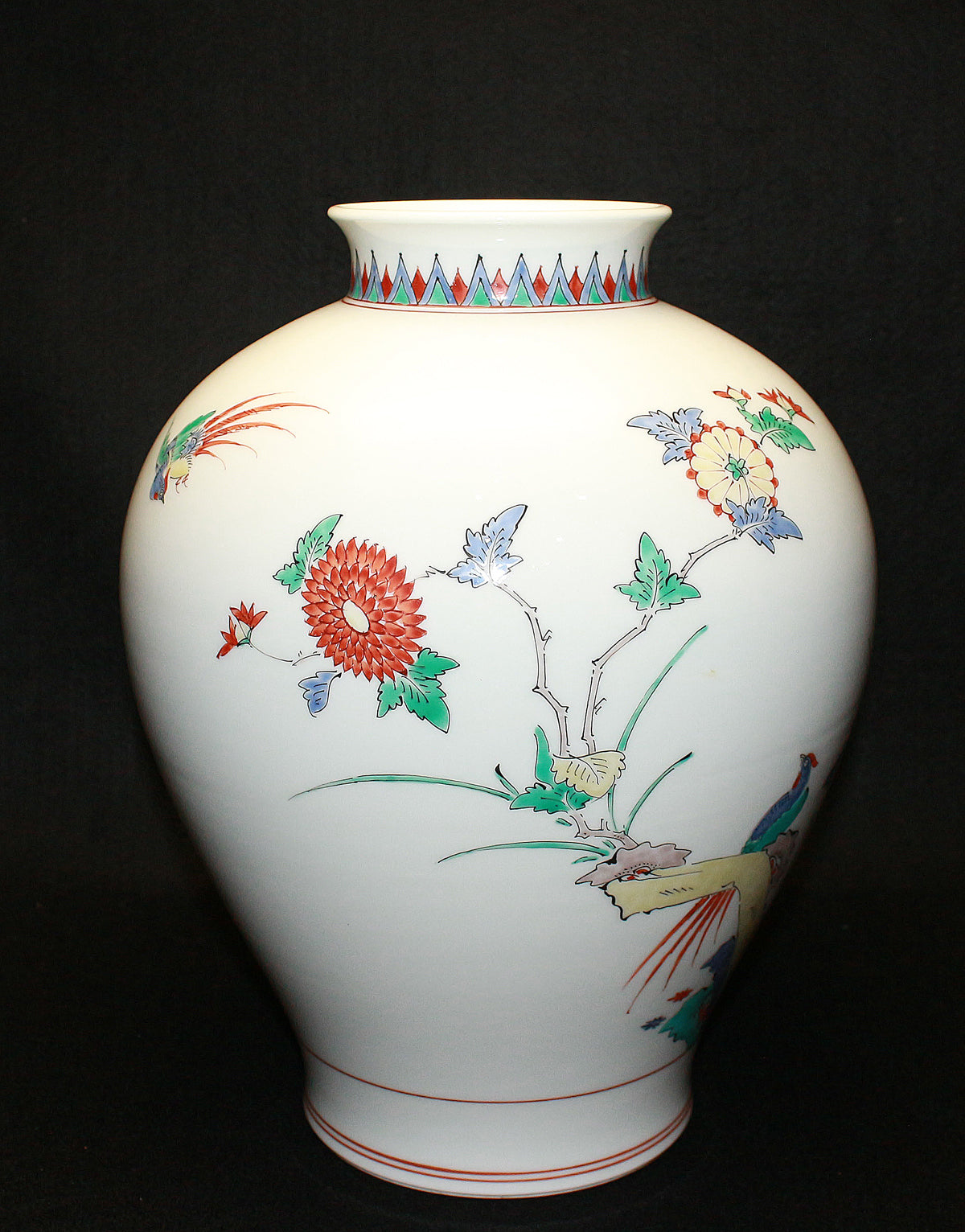 26370 人間国宝 14代酒井田柿右衛門 錦菊鳥文花瓶 SAKAIDA Kakiemon