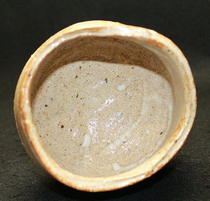 25651 THUBOSHIMA Dohei (Shino tea bowl)