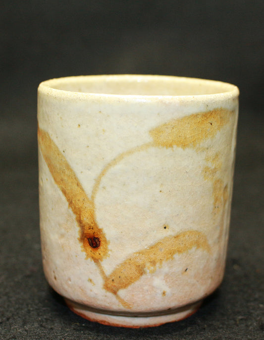 24677 Kitaoji Rosanjin (Shino Mugiwara Design Teacup (Kuroda Touanshi)) 