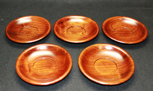 23502 Living National Treasure Kuroda Tatsuaki (5 lacquered zelkova tea trays) 