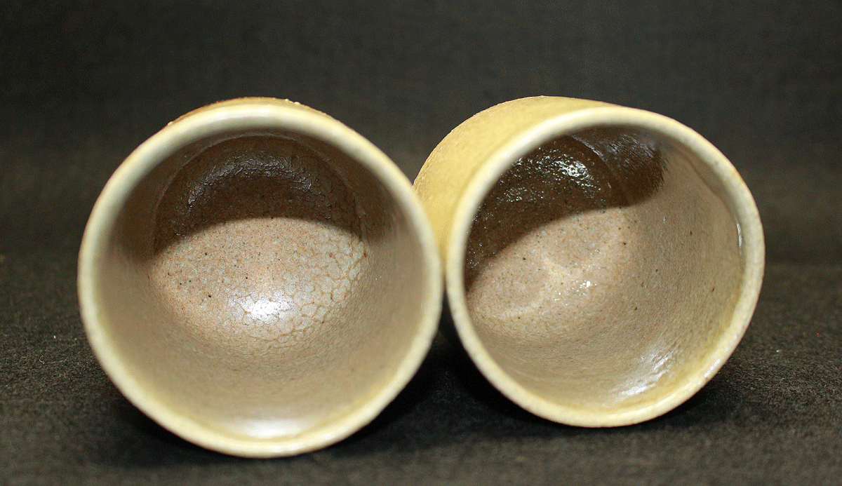 26375 Living National Treasure Shimizu Uichi, Iron-Painted Teacups, Pair ③ SHIMIZU Uichi
