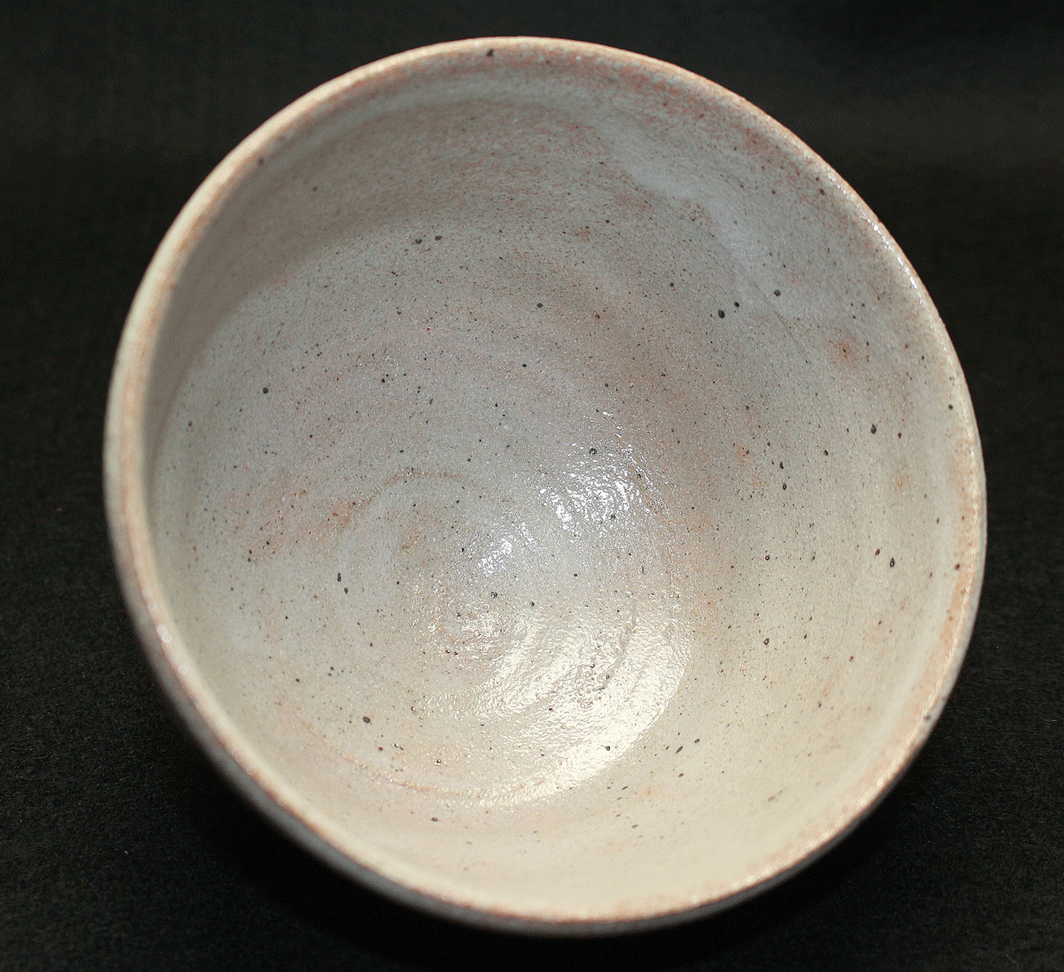 26434	西岡小十	　絵唐津茶碗　NISHIOKA　Koju