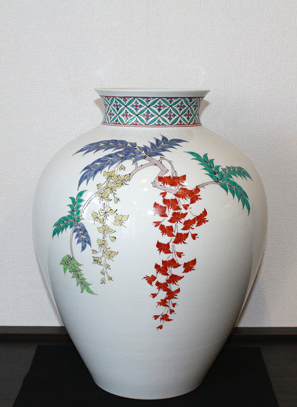 25698 14th generation SAKAIDA Kakiemon (cloudy hand wisteria pattern vase) SAKAIDA Kakiemon