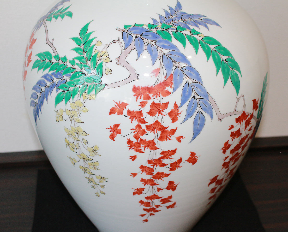 25698 14th generation SAKAIDA Kakiemon (cloudy hand wisteria pattern vase) SAKAIDA Kakiemon