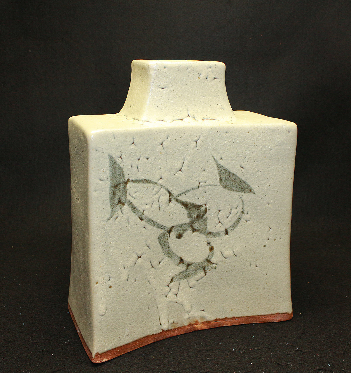 24883 Living National Treasure HAMADA Shoji (Kakegure glaze vase)