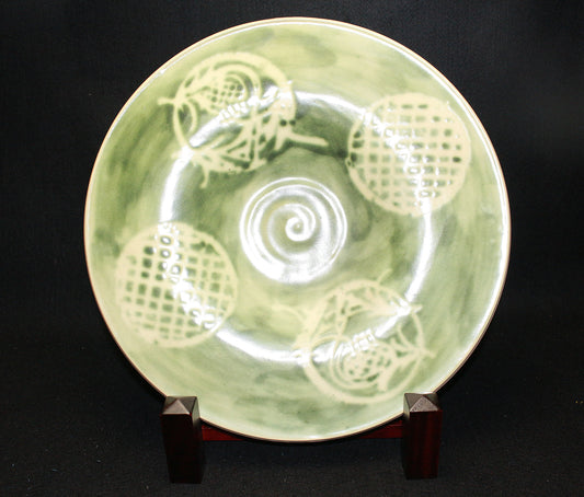 25719 Kenkichi Tomimoto (green glaze wax-free thistle pattern plate) [Mitsuo Masuda]