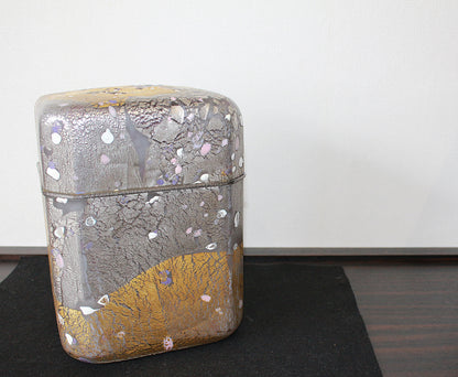 25261 FUJITA Kyohei (Hand-blown decorative box, Tatsuta) 