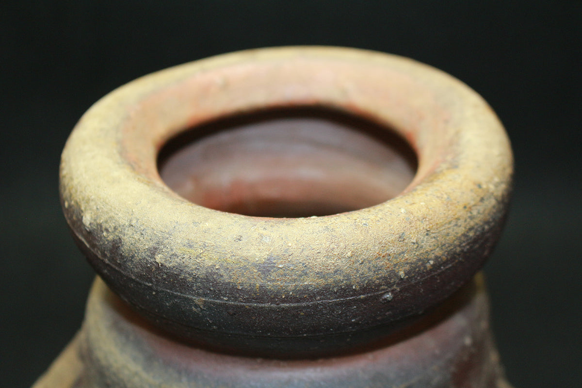 25817 Bizen flower vase, Kinshige Touyo, Living National Treasure