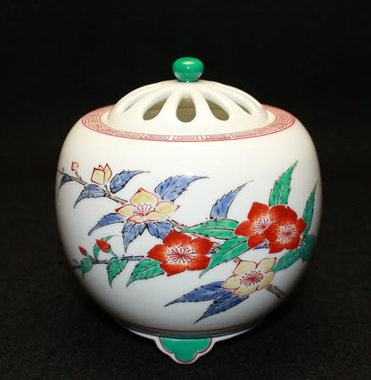 25814　１３代酒井田柿右衛門	濁手山吹文香爐  　SAKAIDA Kakiemon