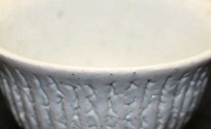 25148 UCHIDA Koichi (Kuchiki-style white porcelain sake cup) 