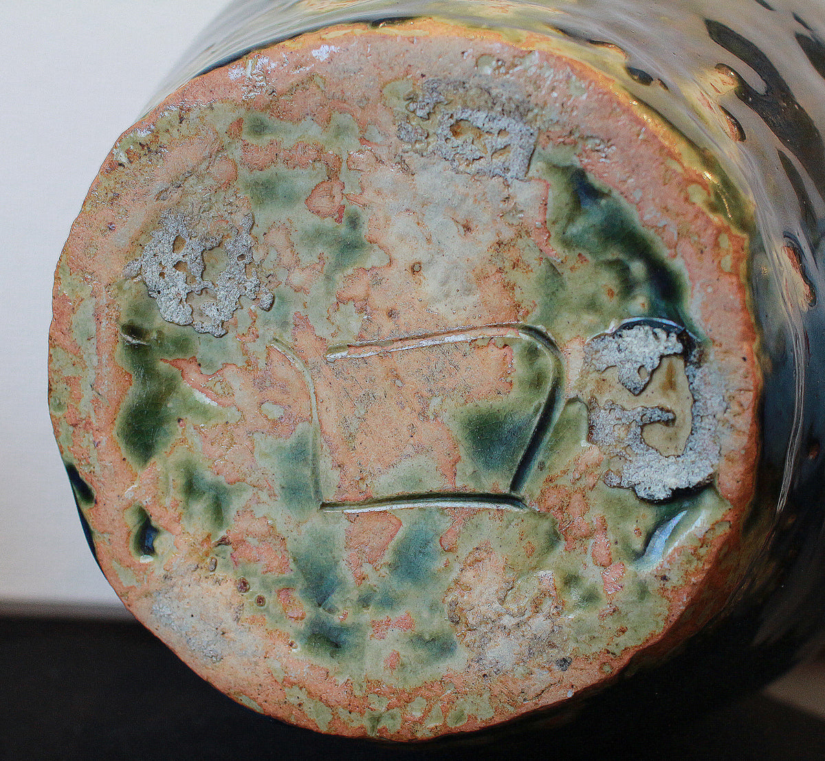 25944	北大路魯山人	 於里扁ツボ花入（図録掲載品）  KITAOJI  Rosanjin