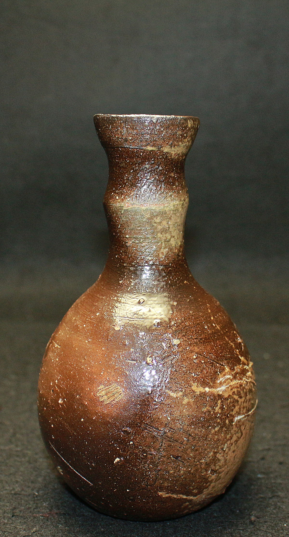 26063	伊勢﨑晃一朗	　引出黒徳利