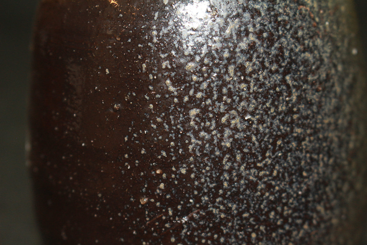 26062	伊勢崎淳	　備前黒徳利