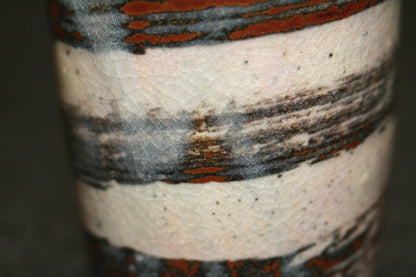 26045	北大路魯山人	 絵瀬戸渦文湯呑（黒田識）  KITAOJI Rosanjin