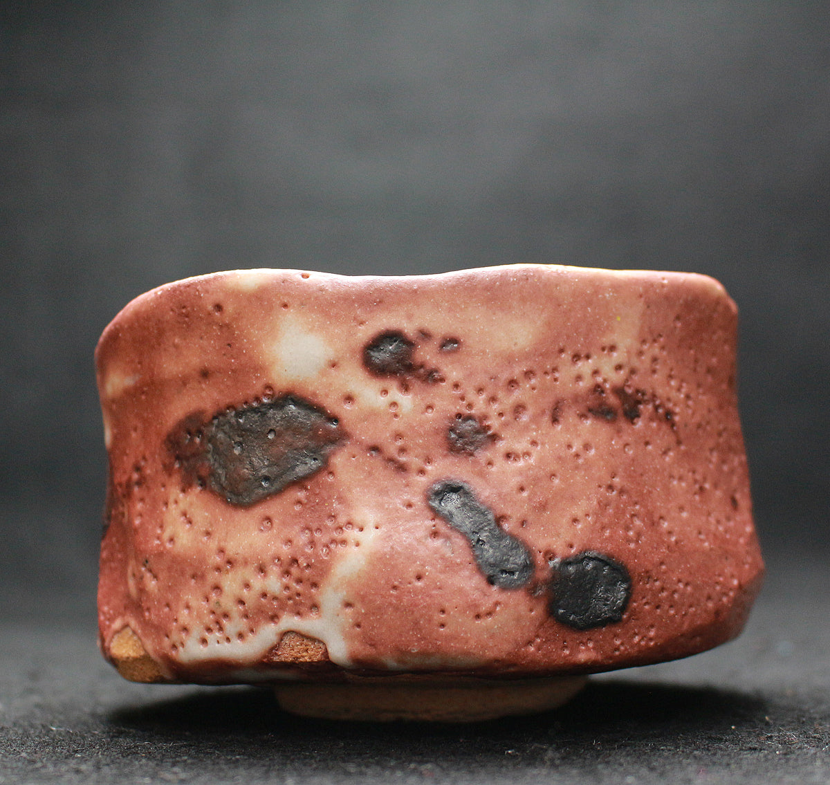 26046	加藤唐九郎	あけほの志野茶碗「有楽」（東美鑑定書付属・1984年・図録掲載品・個展出品作） KATO Tokuro