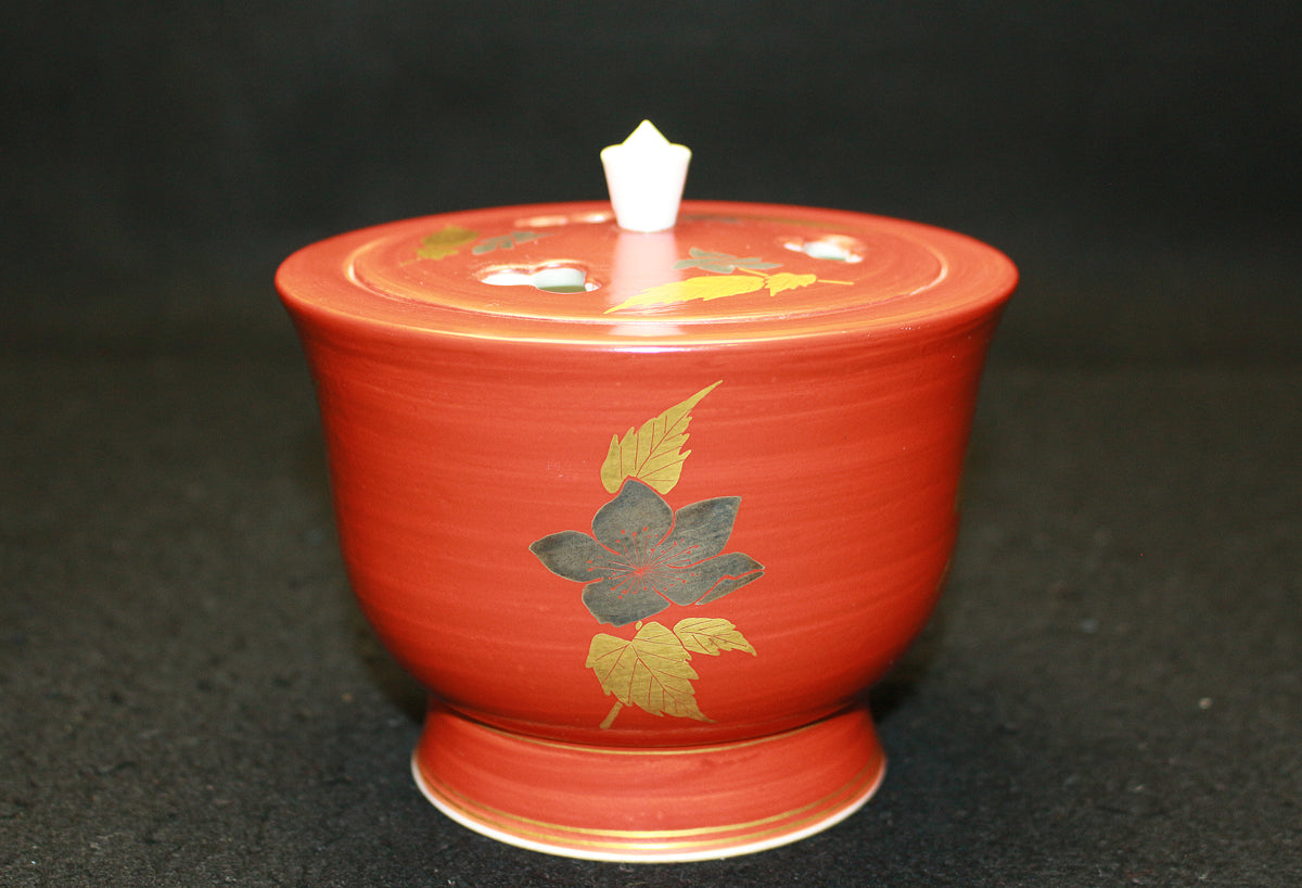 26047 13th Sakaida Kakiemon Incense Burner with Dark Red and Golden Yamabuki Design