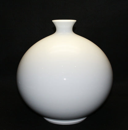 26071 Living National Treasure Inoue Manji White Porcelain Round Vase 
