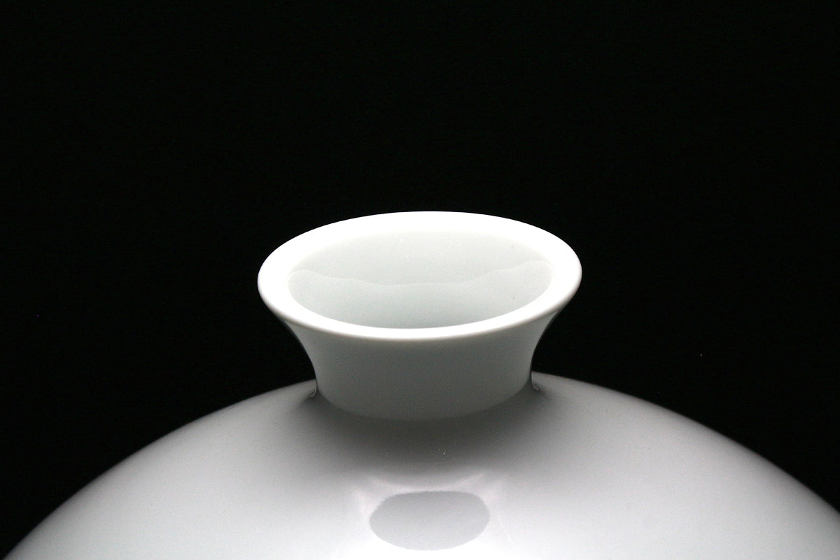 26071 Living National Treasure Inoue Manji White Porcelain Round Vase 