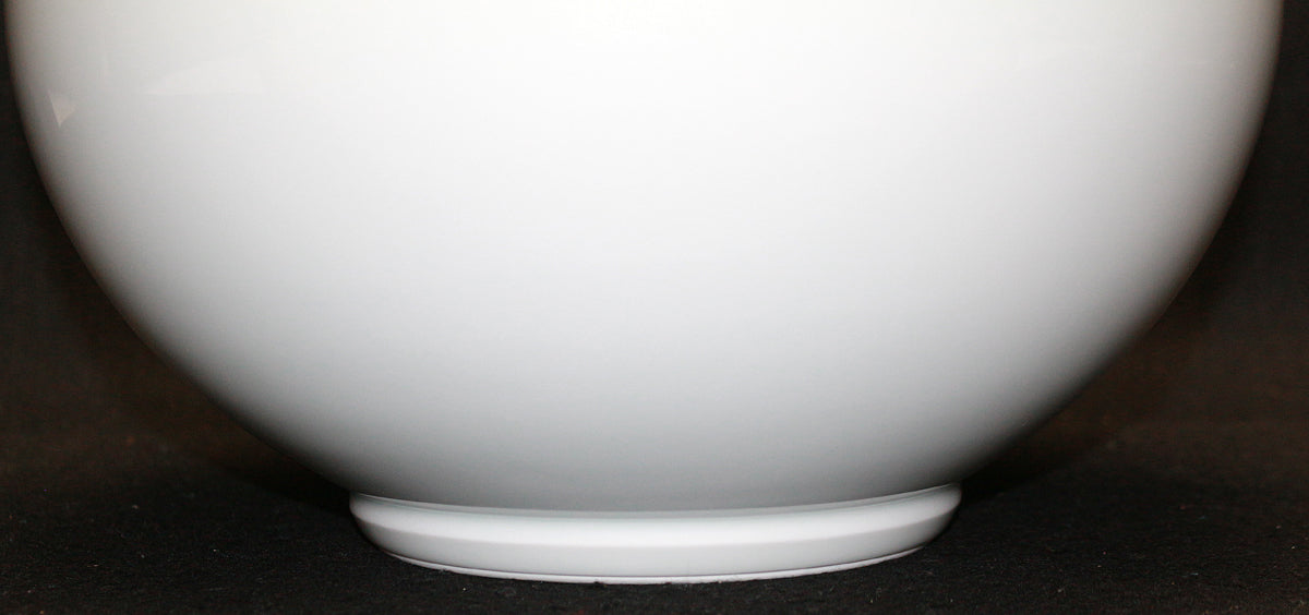 26071 Living National Treasure Inoue Manji White Porcelain Round Vase 