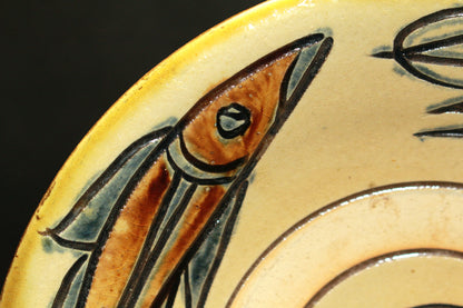 26072	人間国宝　金城次郎　壷屋焼　皿（海老魚紋）