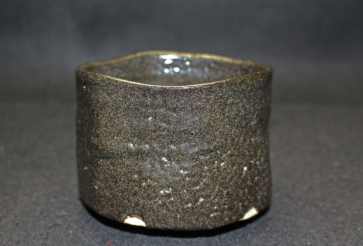 26074	人間国宝　加藤孝造　瀬戸黒茶盌（平柴谷）　KATO　Kozo