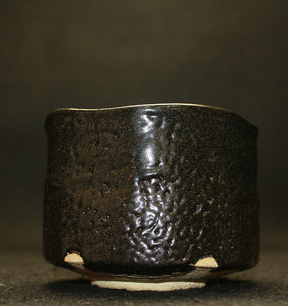 26074	人間国宝　加藤孝造　瀬戸黒茶盌（平柴谷）　KATO　Kozo