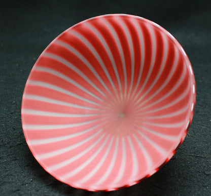 26083	藤田喬平	 手吹ヴェニス茶碗　（赤）　 FUJITA Kyohei