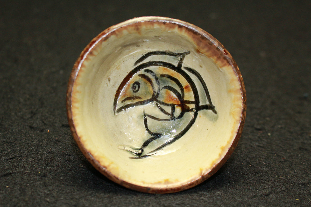 26097 Living National Treasure Jiro Kinjo Sake Cup (Fish Design) 