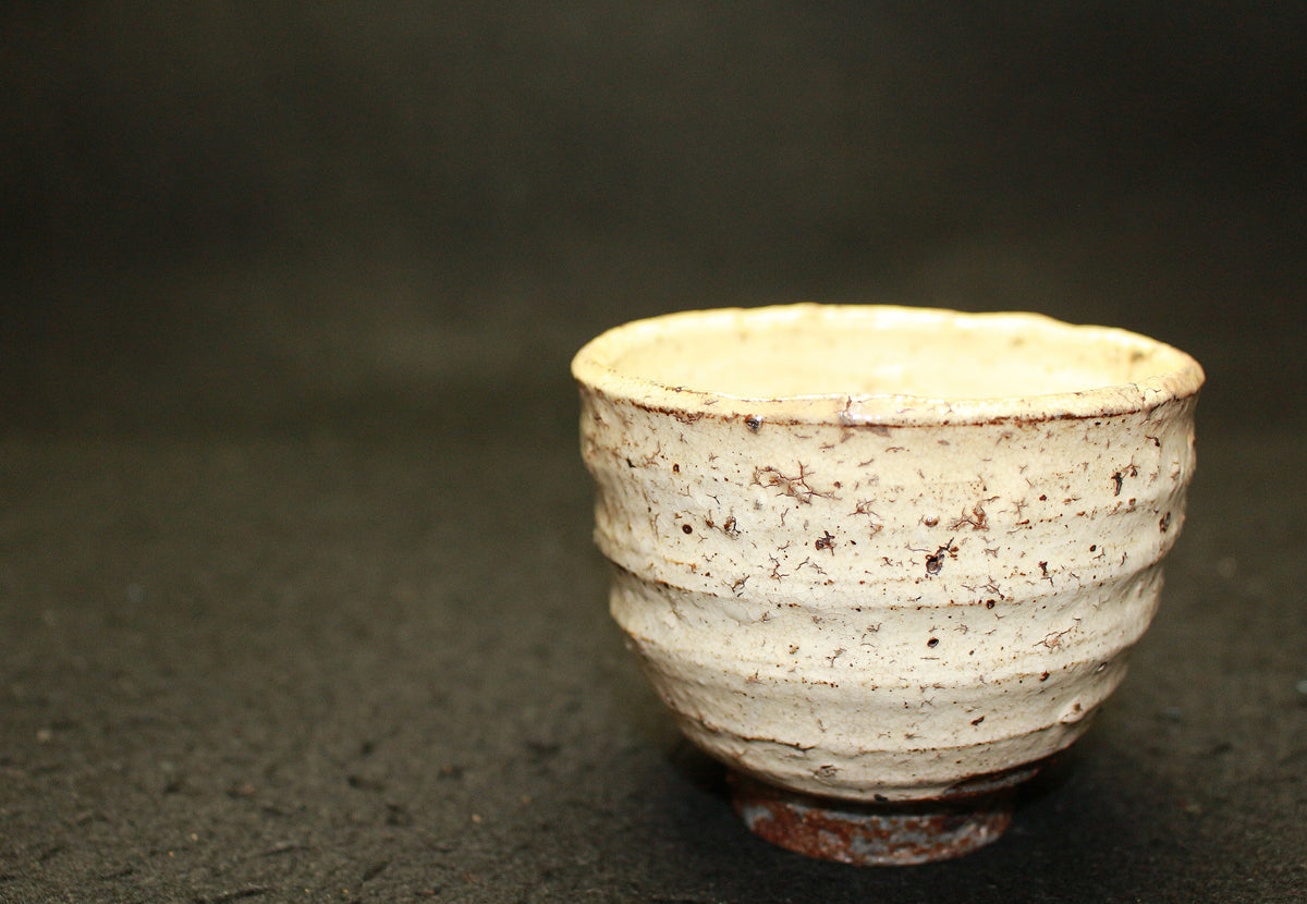 26100   中川自然坊    粉引唐津汲み出し湯呑    NAKAGAWA Jinenbo