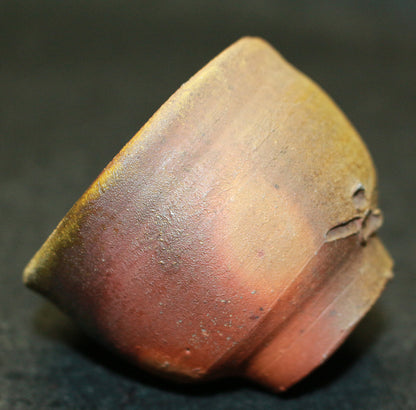 26112　人間国宝　藤原啓	備前酒杯②　　FUJIWARA　Kei