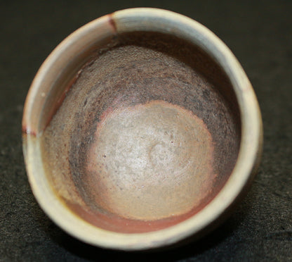 26113	人間国宝　藤原雄	　備前酒杯　FUJIWARA Yu